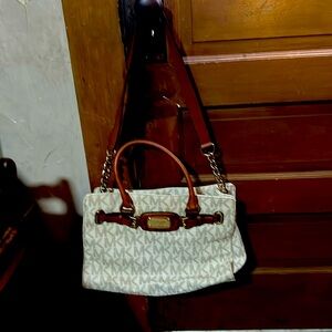 Michael KORS EST 1981